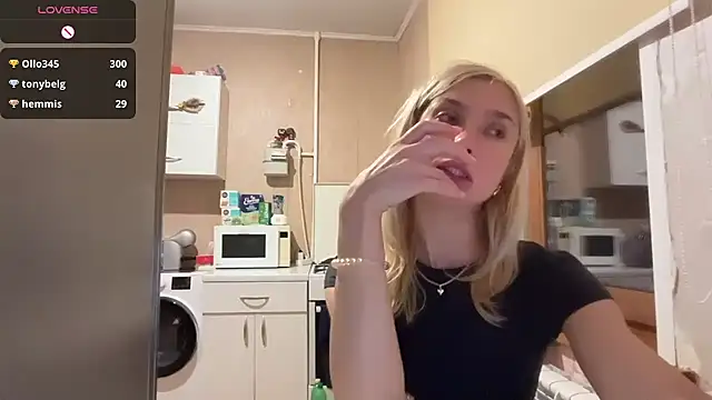Chat XXX en directo de AngelJeni