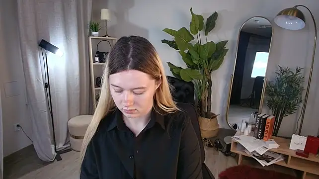 CelestineMauriac XXX чат на живо
