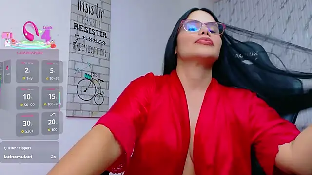 Czat XXX na żywo – lararoberts_