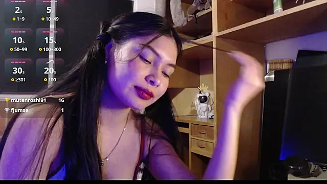 evolet01 Chat XXX live