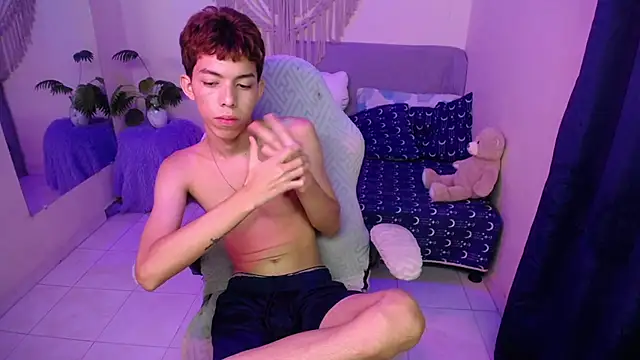 nico_nikc élő XXX-chatje