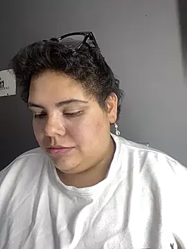 Hailey_Curvy Chat XXX in diretta
