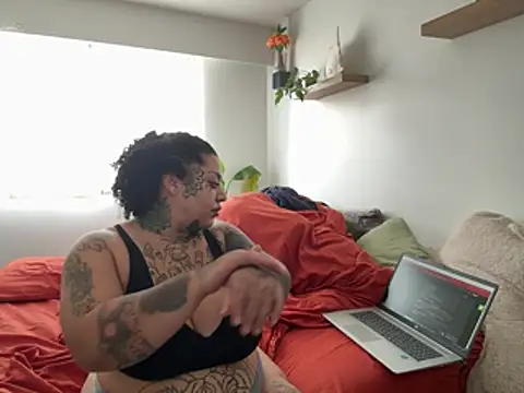 XXX chat uživo modela devyn_avery