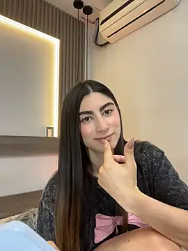 Chatroom XXX en direct de evelyn_hills