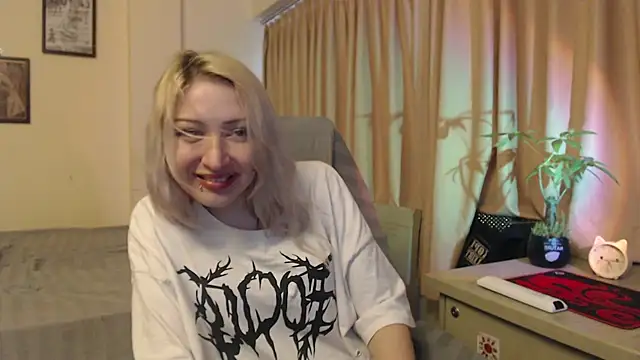 Emily_hardcore: онлайн-секс-чат