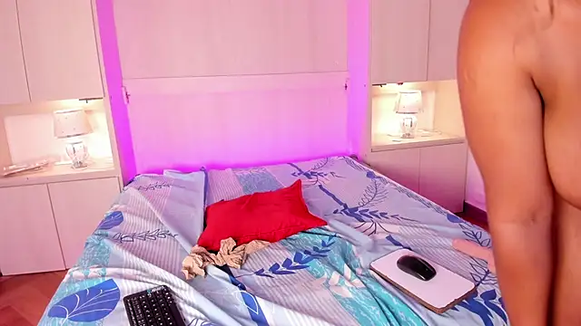 NaomiParkss – Live XXX-chat
