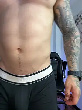 XXX chat uživo modela JeremyLane