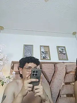 Zoe_And_Dylan_ Live XXX-Chat