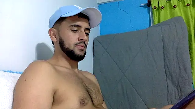 Chat +18 de derek_smiith ao vivo