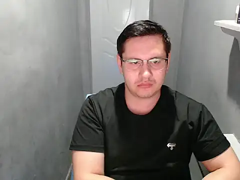 XXX chat uživo modela Max_Marlinn