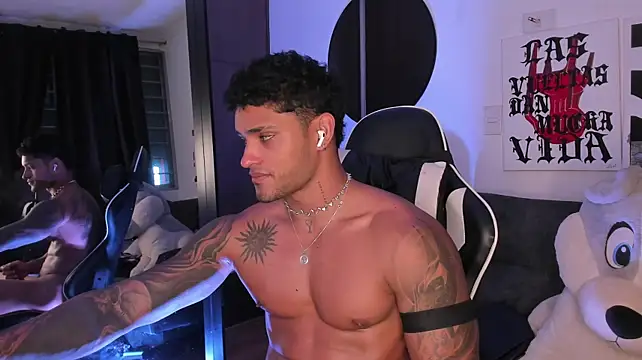 XXX chat uživo modela Alessandro_Vanni