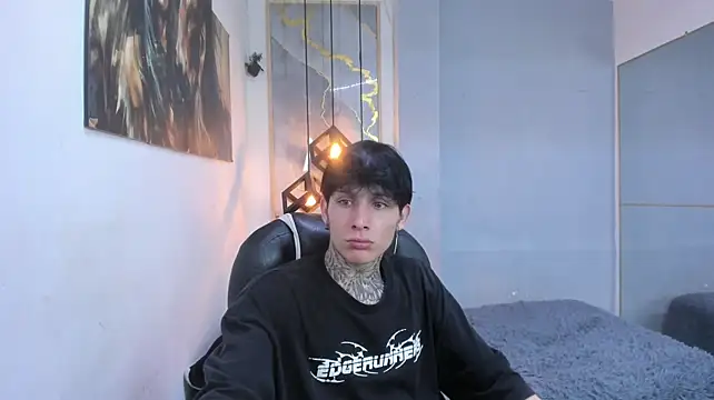 Cry_thereal's Live XXX Chat