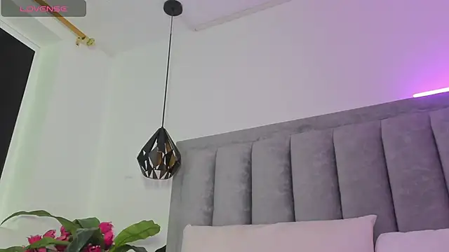 Bella18__ Live XXX Chat