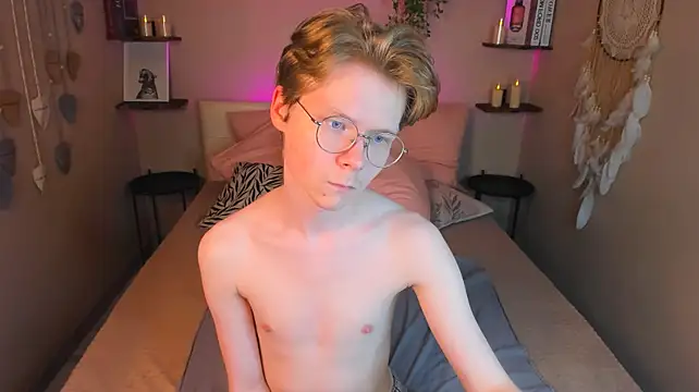 DanielSandersn Live XXX chat