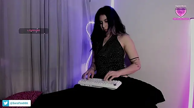 Sara_Foxx1 Live XXX-Chat