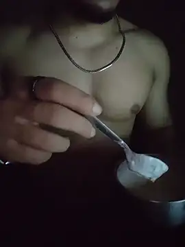 roxiii_ Adlı Modelin Canlı XXX Sohbeti