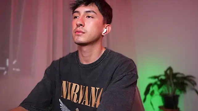 sweettaaron01 XXX чат на живо