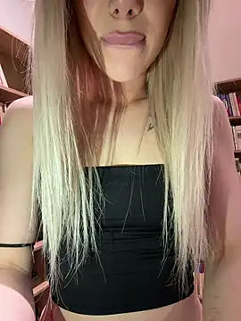 Chat XXX en directo de AlyssaFoxx_