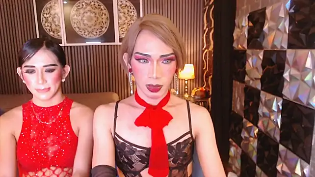 PrettyHorseCockTrans: онлайн-секс-чат