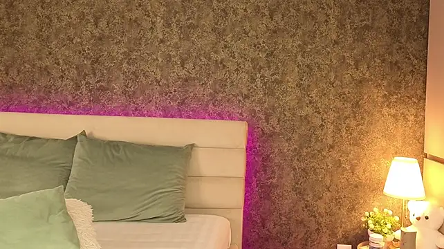 ChloeBelleX's Live XXX Chat