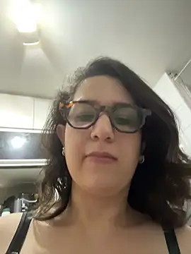 Chat +18 de amooraaamoon ao vivo