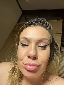 KrisKkiki Chat XXX live