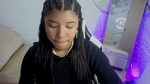 Chat +18 de Stephanny26_v ao vivo