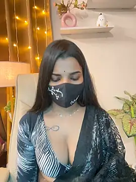 its_ur_flora's Live XXX Chat