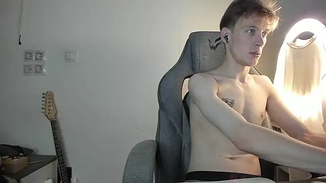 Chatroom XXX en direct de Holy_Master