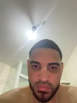 Chatroom XXX en direct de luismanuel_1998