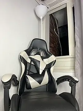 Онлайн чат XXX Laila_Bunny_