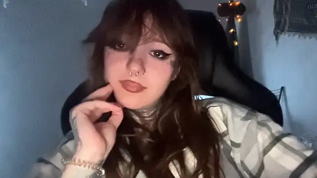 Raven_Armorn Live XXX chat