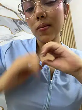 Chat XXX ao vivo de babysaritaa