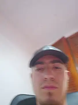 TouchDaddy4 élő XXX-chatje