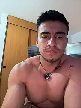 Chris_Clarck লাইভ XXX চ্যাট