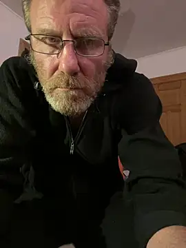 Greg0ri73 Live XXX-Chat