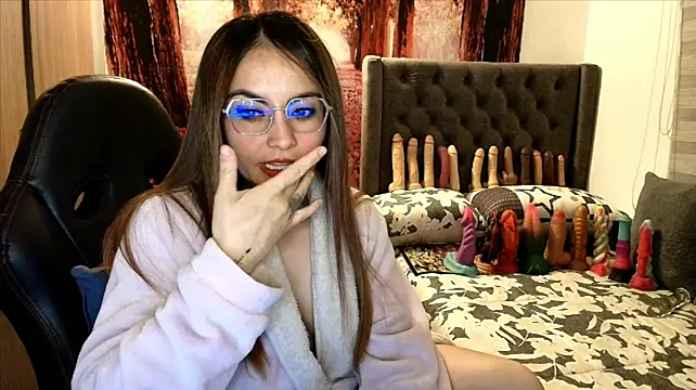 sofia23dirty: онлайн-секс-чат