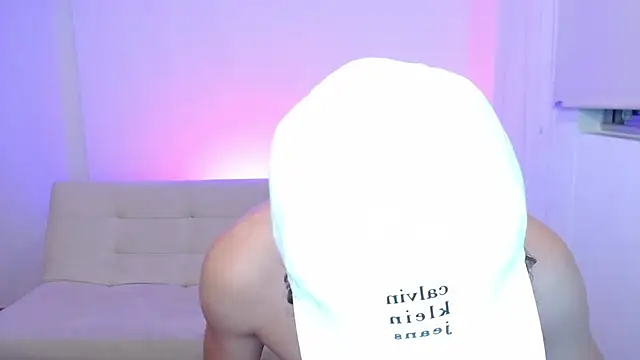 adrian_morelly webkamerás műsora