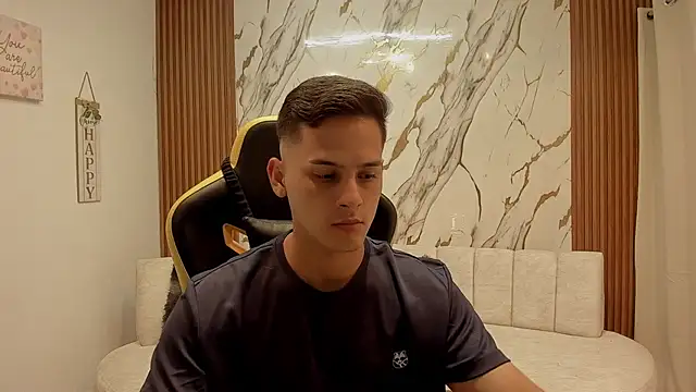 הופעת וובקאם של sexy_andres01