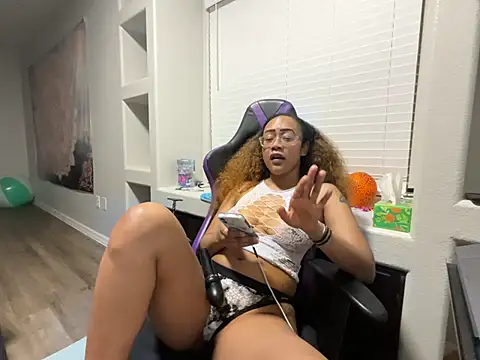 Chat XXX en directo de ReeseZen