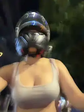 Živý XXX chat LeidyCopper