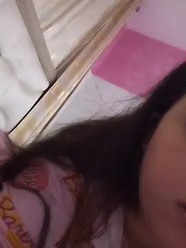 Beerrry Adlı Modelin Canlı XXX Sohbeti