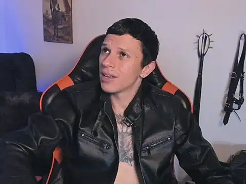 Masterdave7 Adlı Modelin Canlı XXX Sohbeti