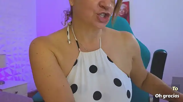 Chat +18 de weet_Evans___ ao vivo