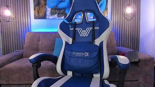 Steven_21Cm élő XXX-chatje