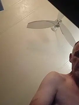 snotrod4u's Live XXX Chat