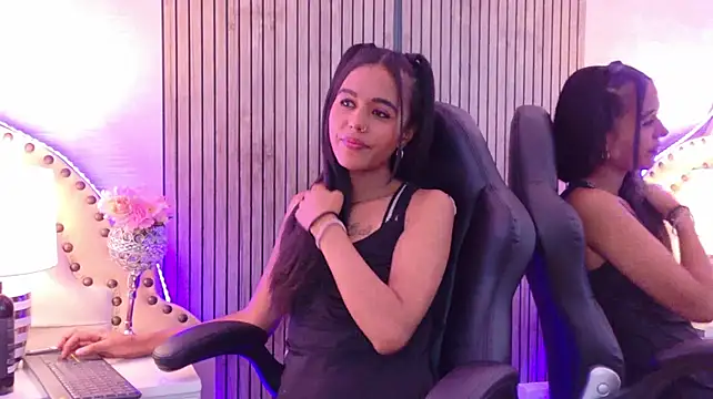 AitanaGrand Chat XXX in diretta