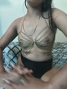Glow_Queen Live XXX Chat