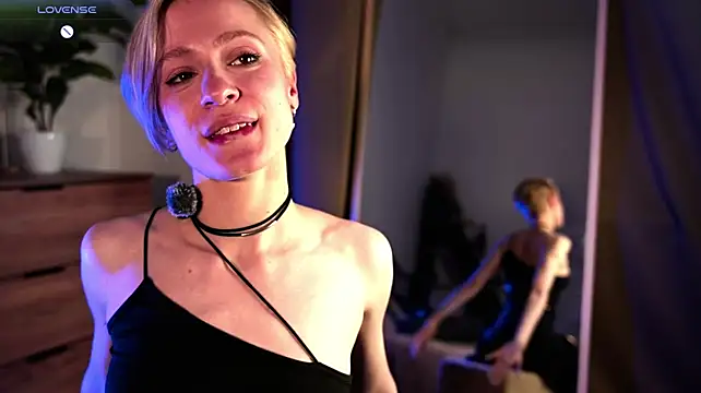 JanettePerro Adlı Modelin Canlı XXX Sohbeti
