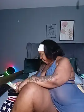 RealMsPEARLsEXY69 现场XXX聊天